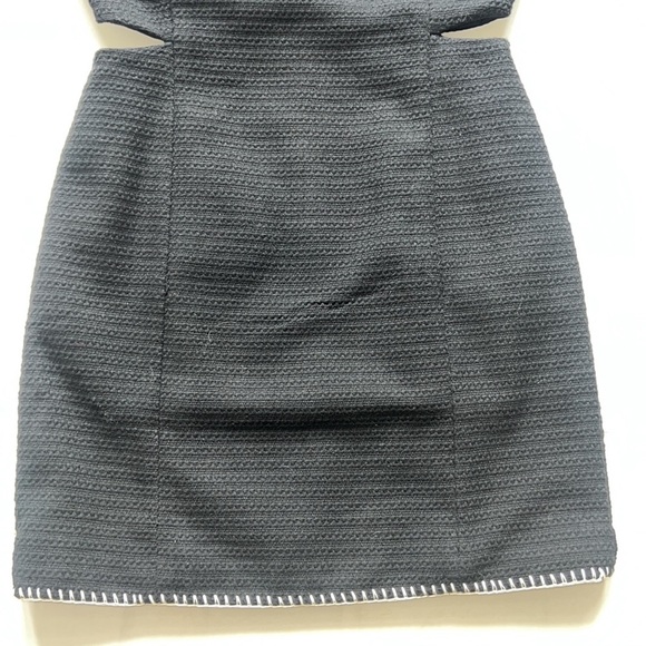 NWT 7 For All Mankind Black Tweed Dress with White Stitching and Cutouts Size S - Picture 4 of 6